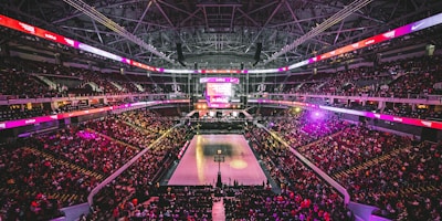NBA篮球比赛 湖人vs勇士 实时比分